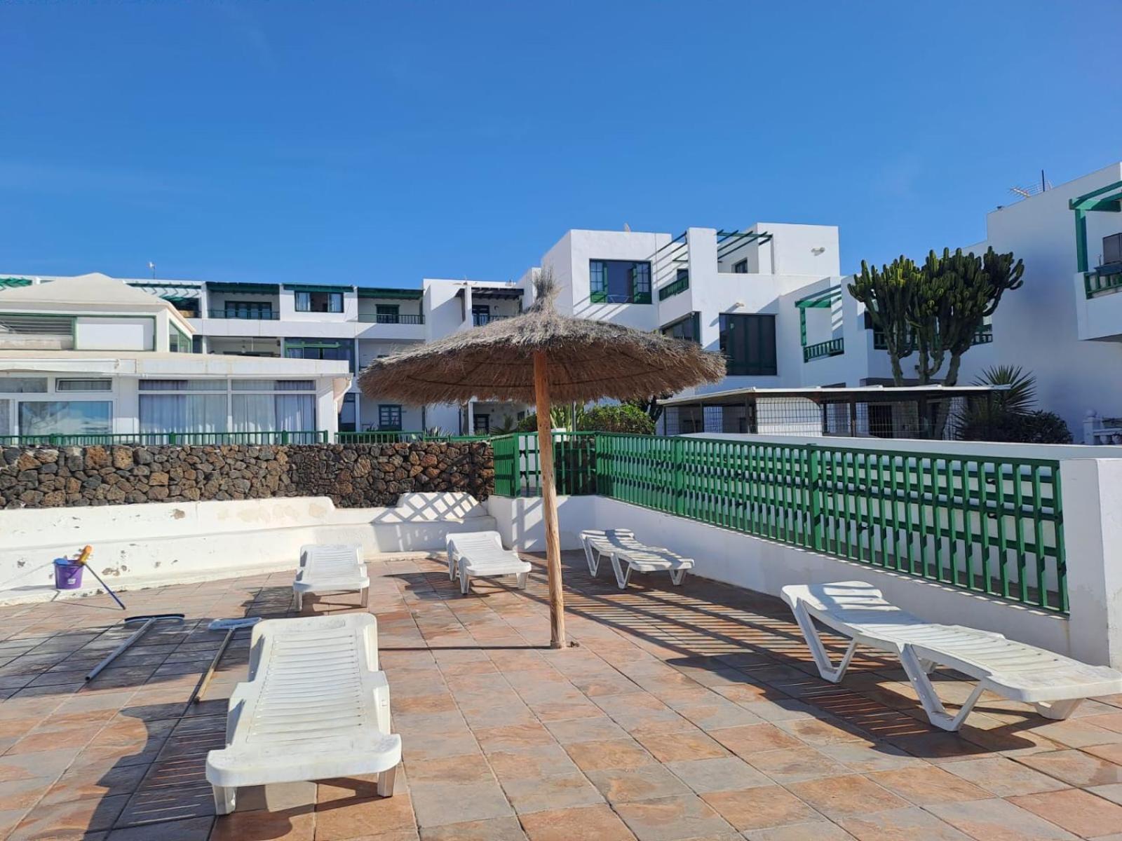 Azul Tuscan Playa Y Piscina Costa Teguise Eksteriør bilde