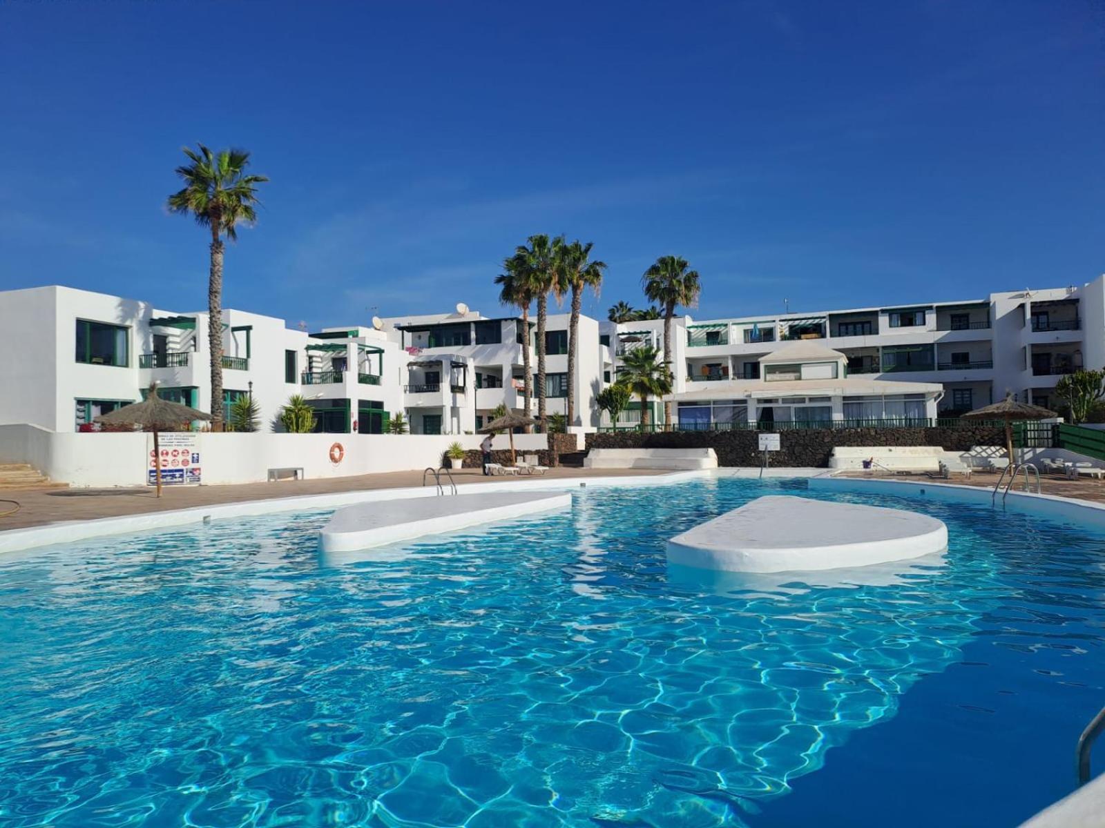 Azul Tuscan Playa Y Piscina Costa Teguise Eksteriør bilde
