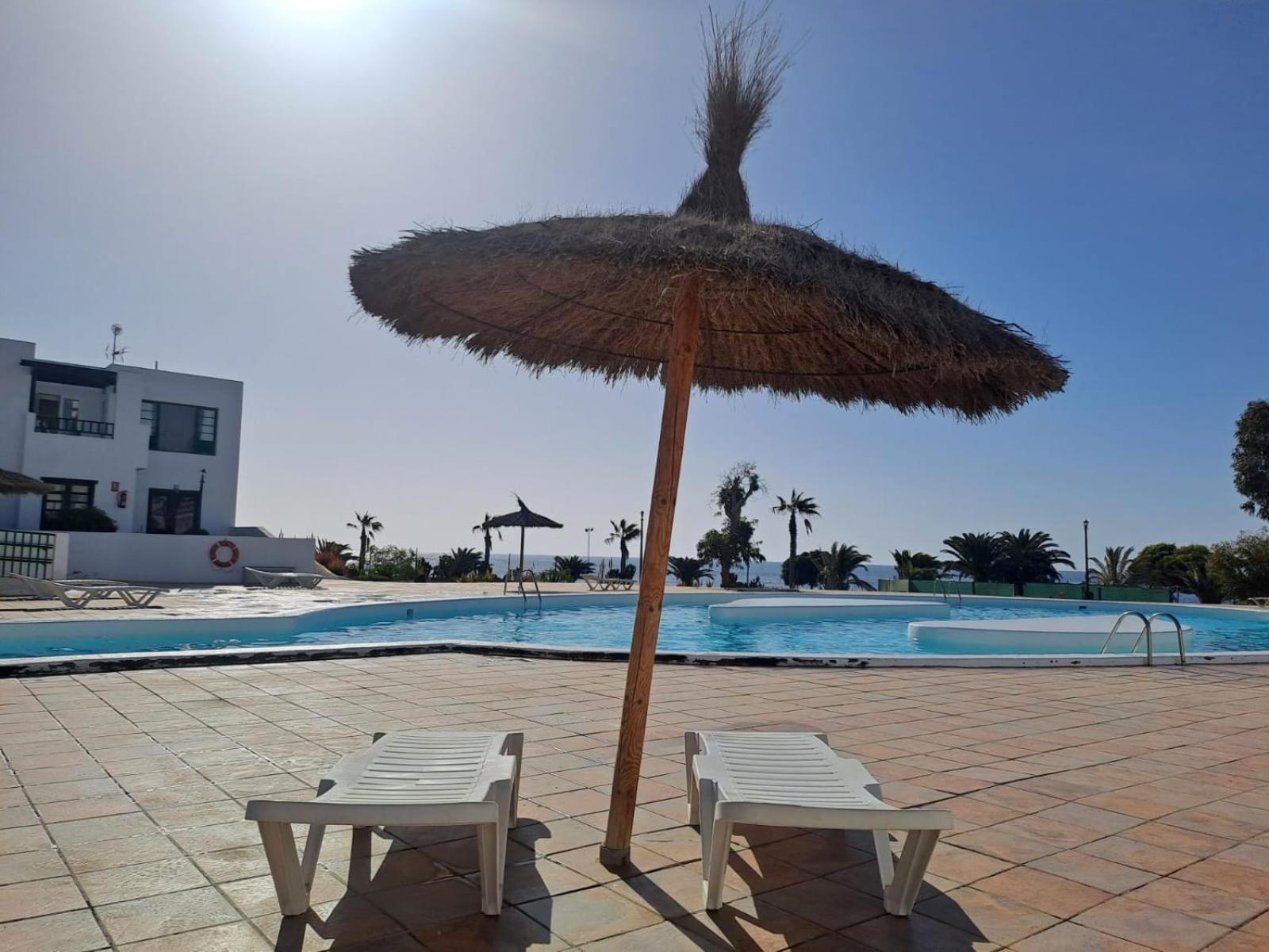 Azul Tuscan Playa Y Piscina Costa Teguise Eksteriør bilde