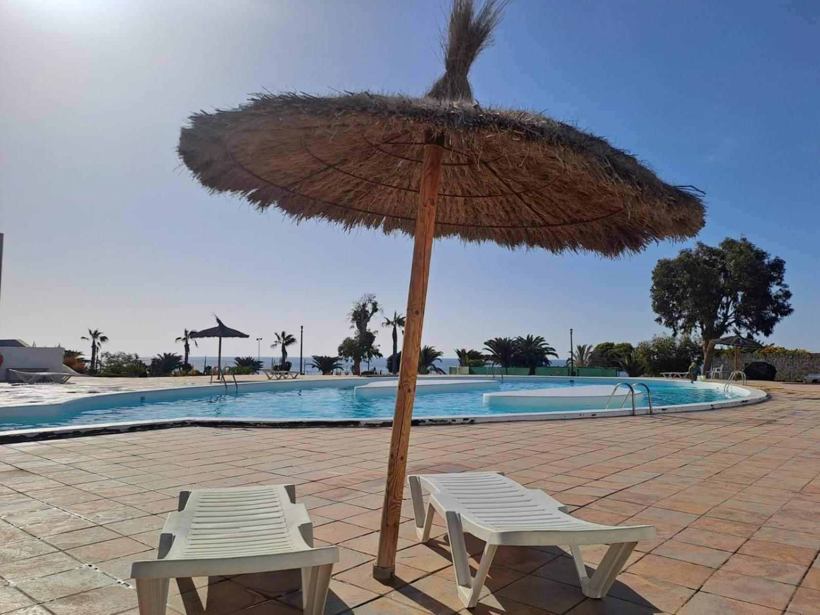 Azul Tuscan Playa Y Piscina Costa Teguise Eksteriør bilde