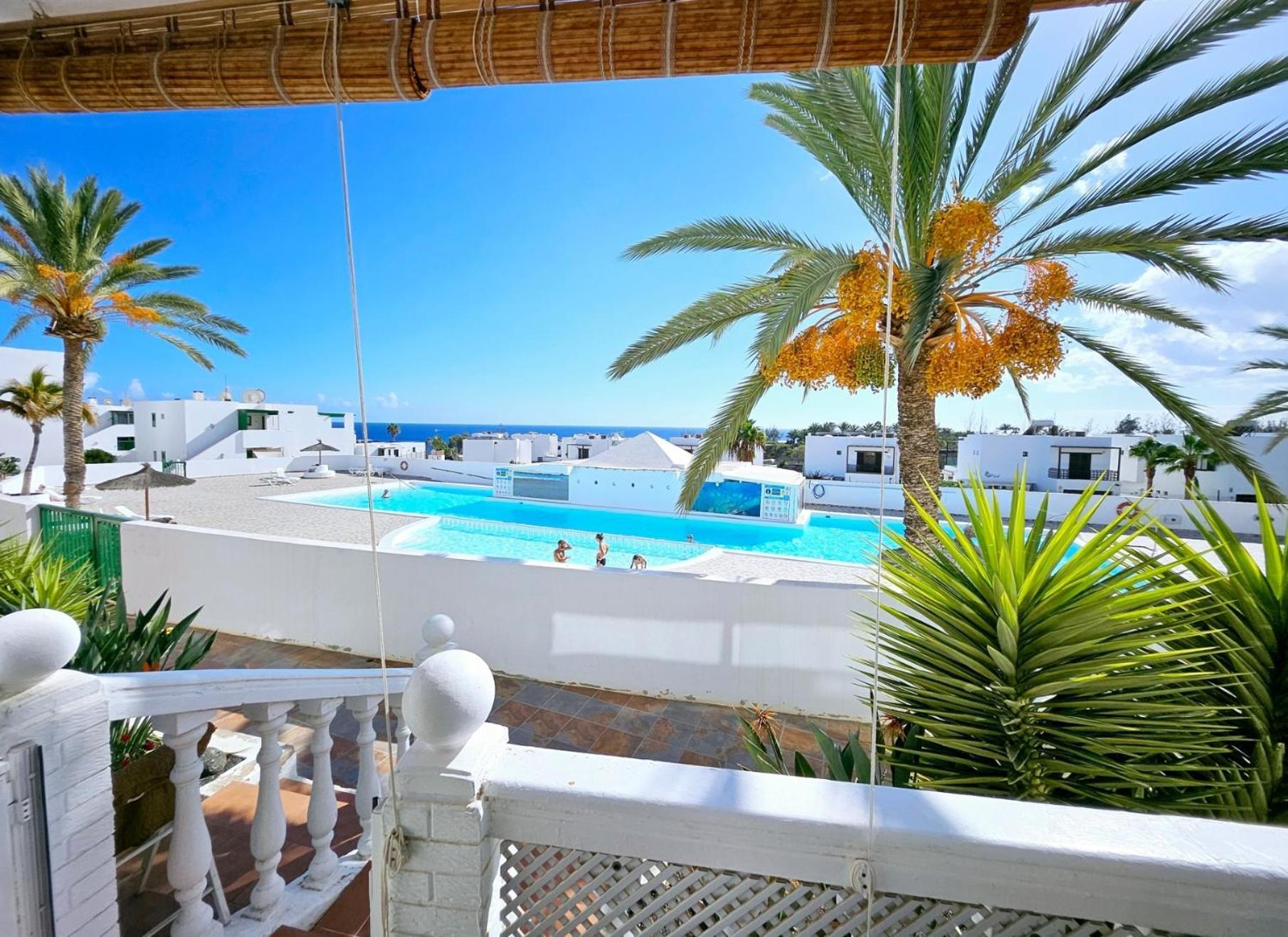 Azul Tuscan Playa Y Piscina Costa Teguise Eksteriør bilde