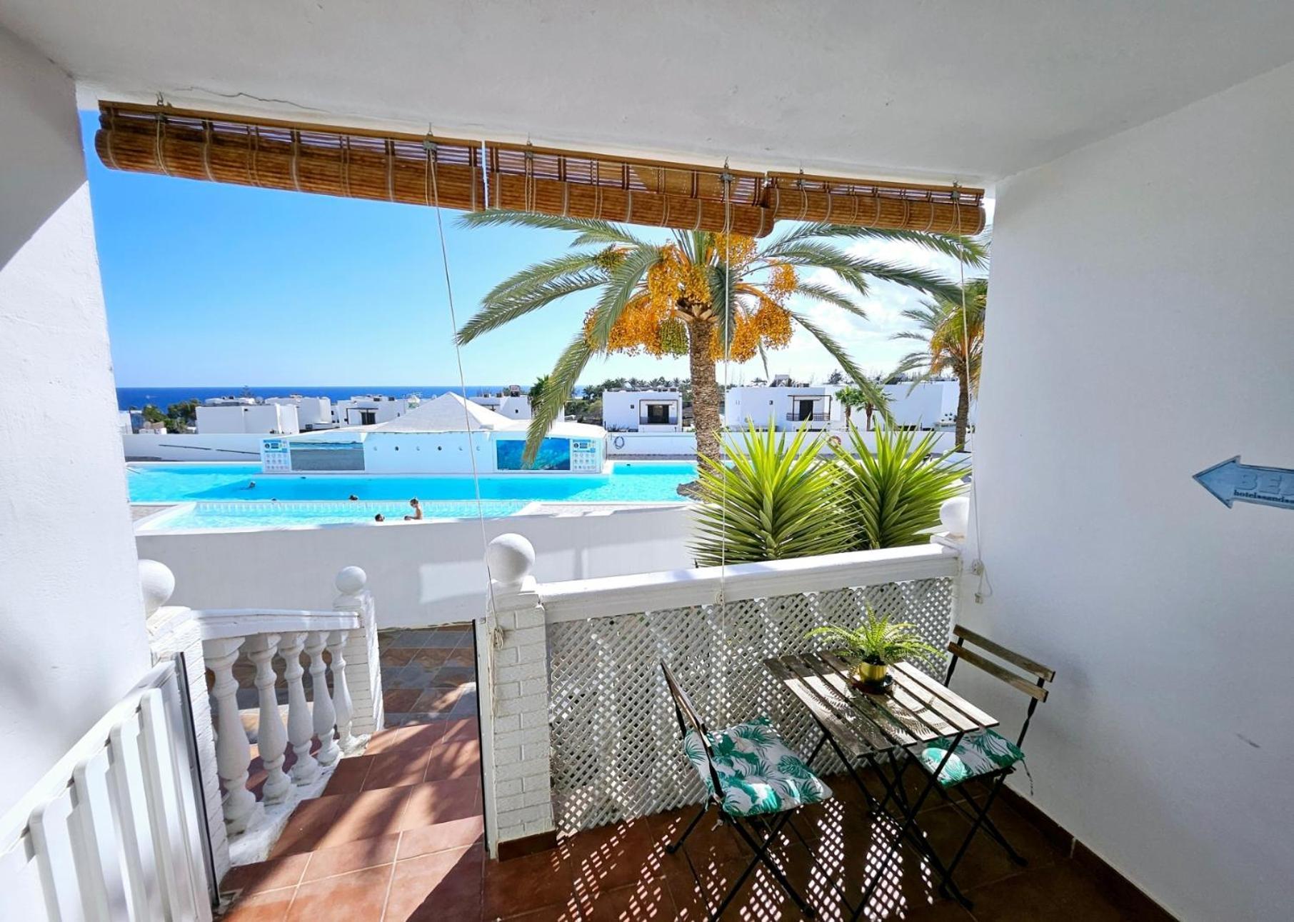 Azul Tuscan Playa Y Piscina Costa Teguise Eksteriør bilde