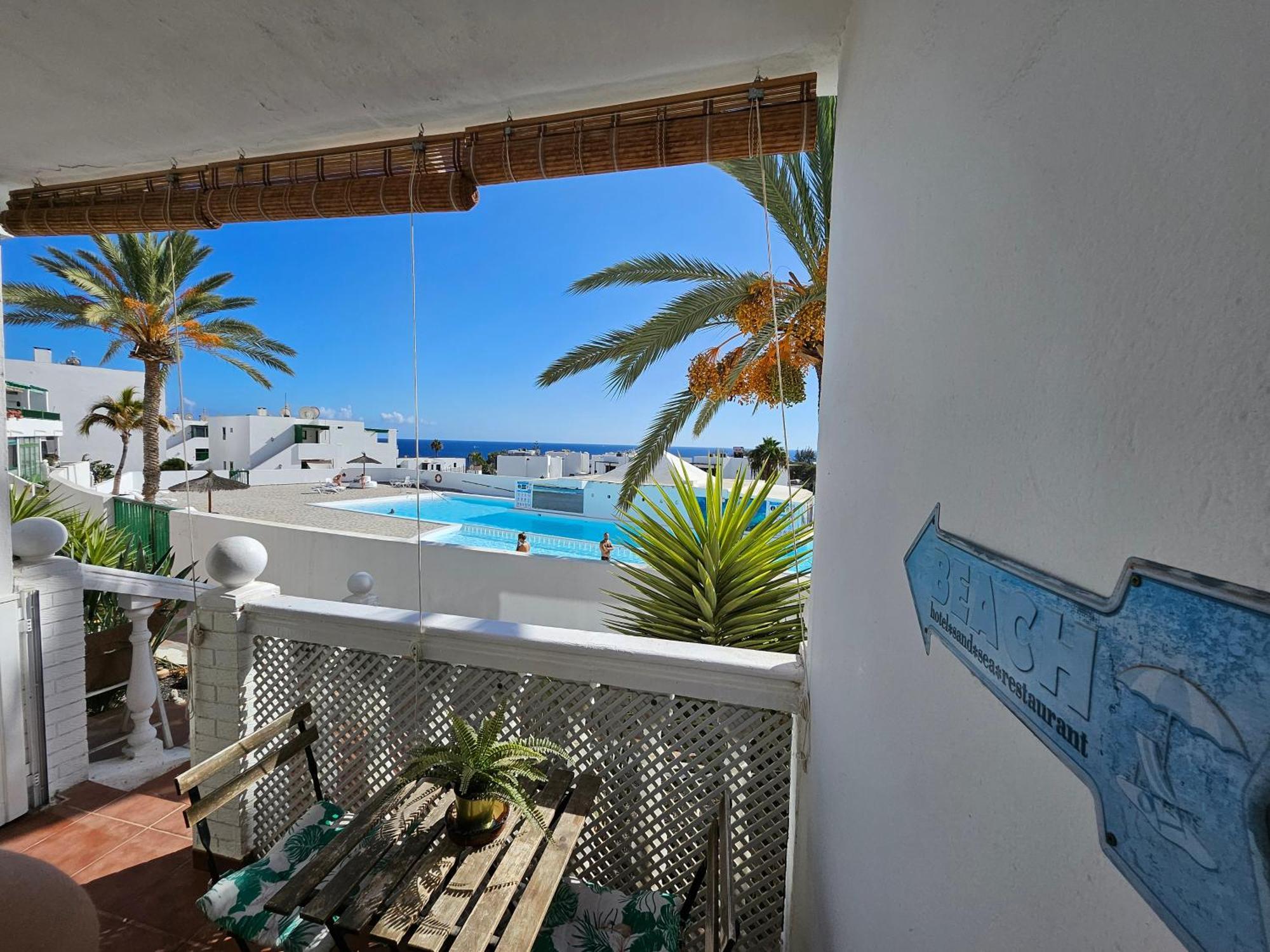 Azul Tuscan Playa Y Piscina Costa Teguise Eksteriør bilde