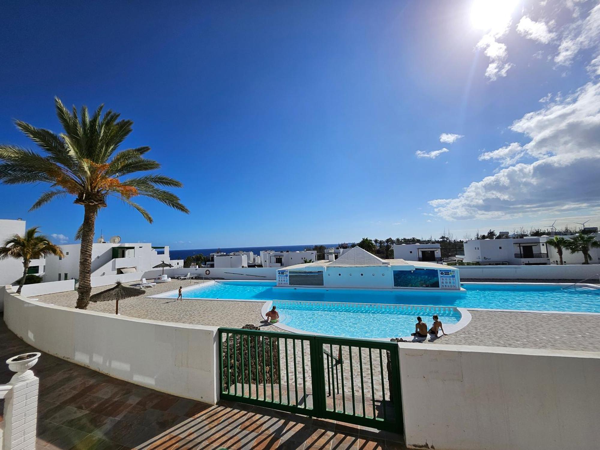 Azul Tuscan Playa Y Piscina Costa Teguise Eksteriør bilde