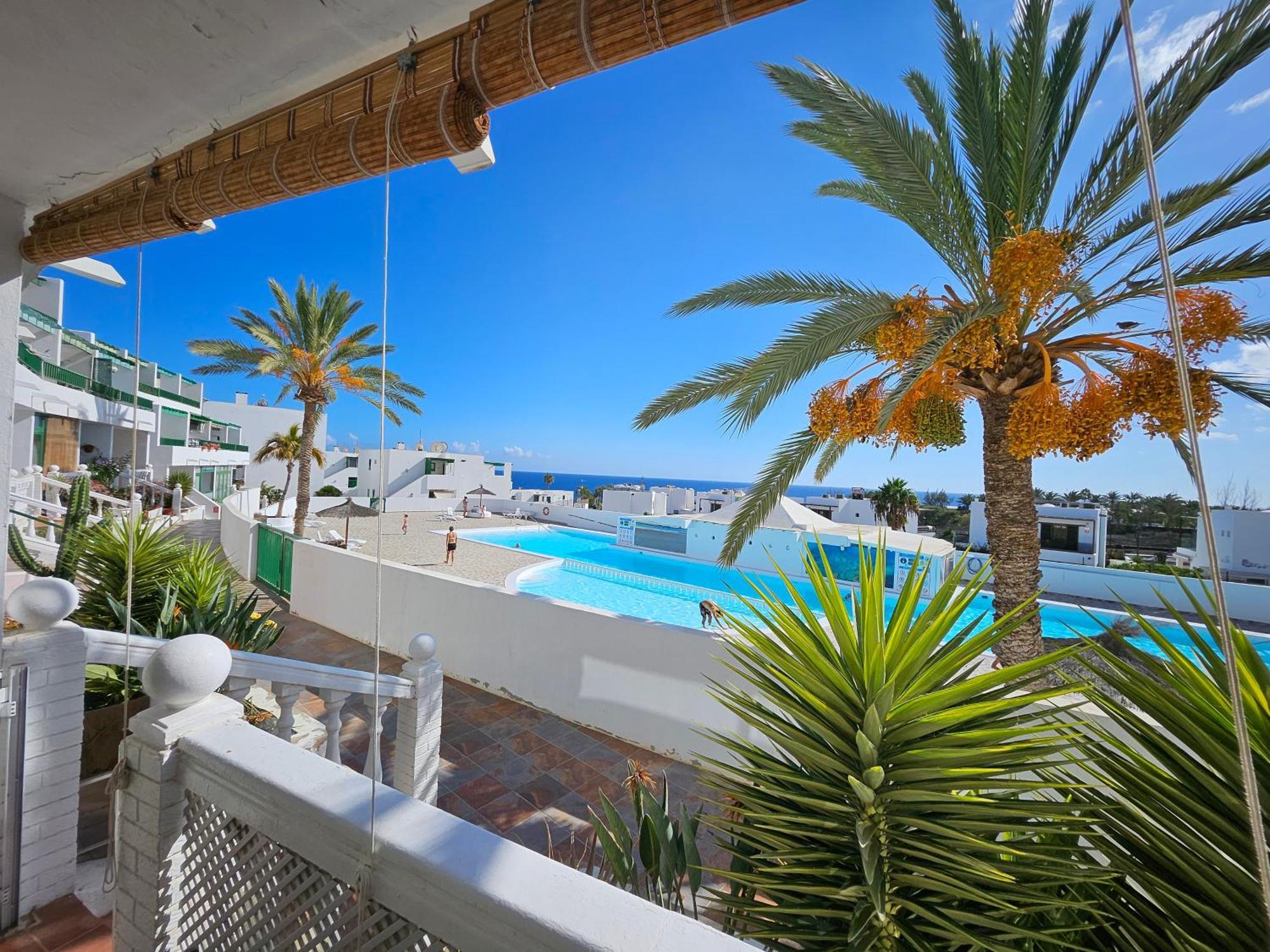 Azul Tuscan Playa Y Piscina Costa Teguise Eksteriør bilde